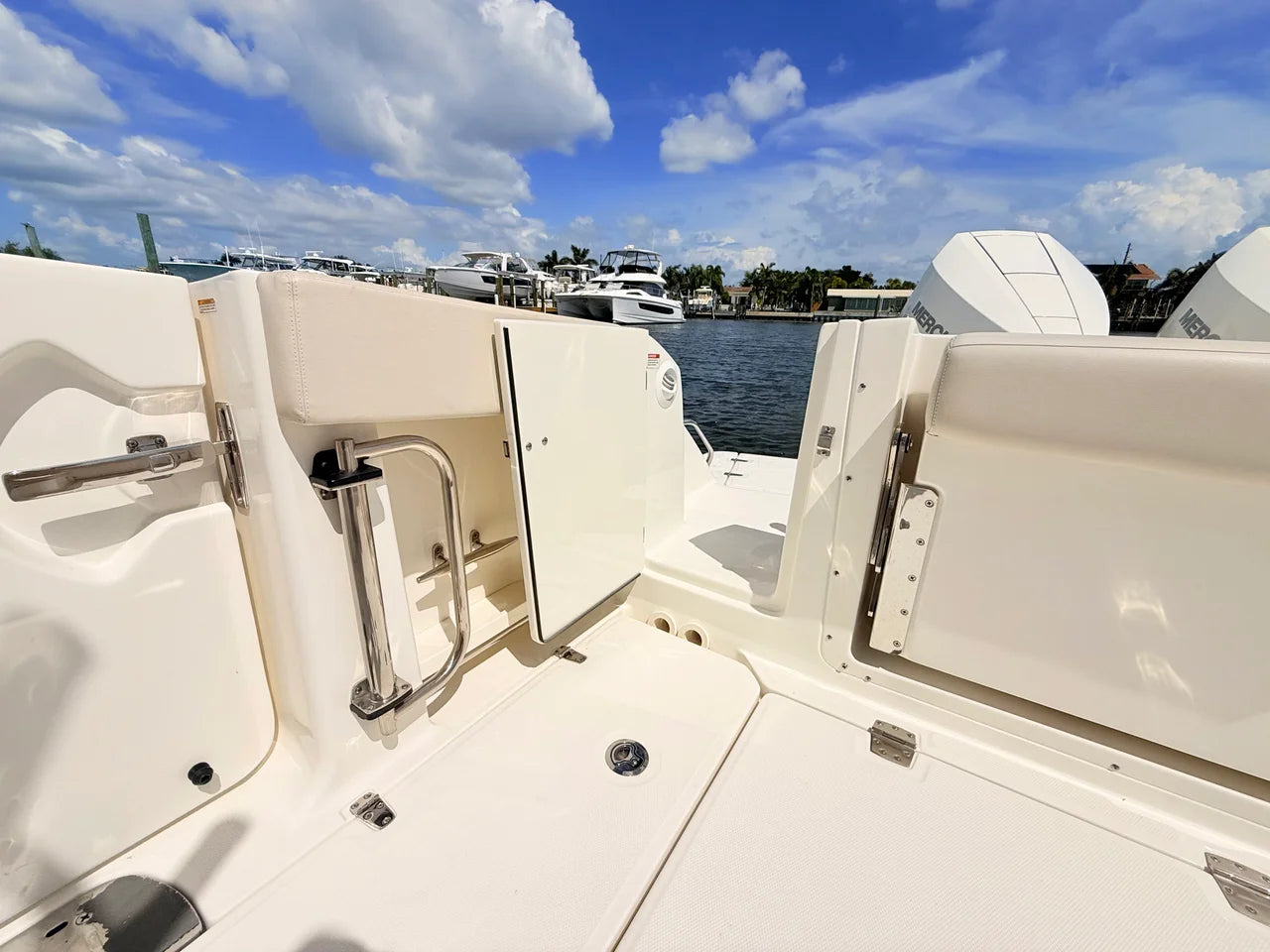 2024 Boston Whaler 320 Vantage 32.0 feet, St Petersburg, FL #23