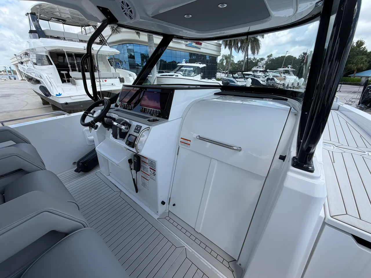 2026 Cruisers Yachts 38 VTR 38.0 feet, Stuart, Florida #11