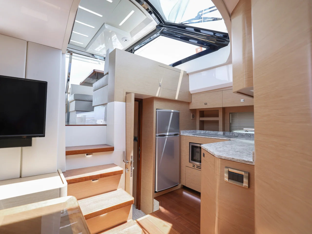 2021 Ocean Alexander 45 DIVERGENCE COUPE 45.0 feet, Lighthouse Point, FL #16