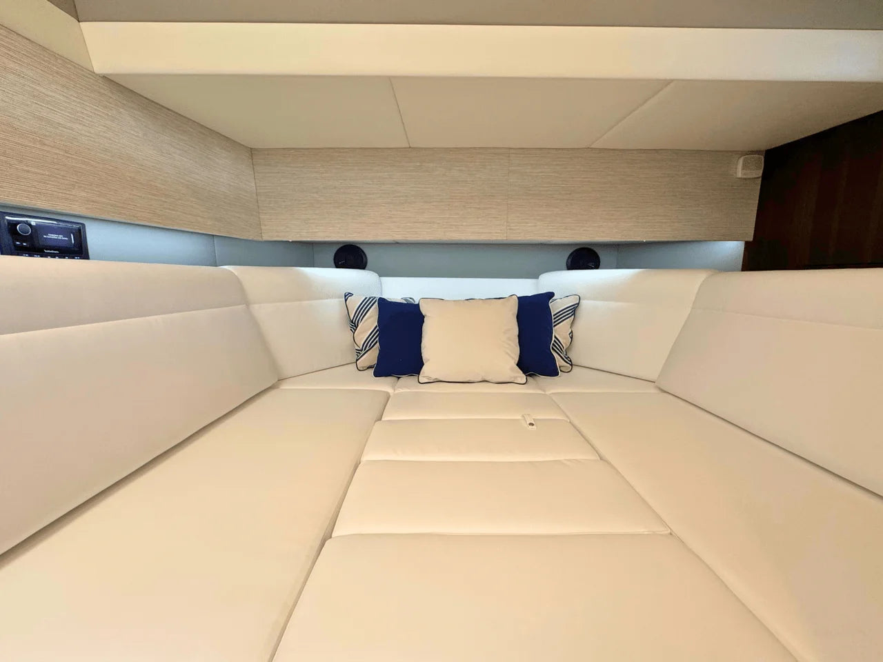 2025 Cruisers Yachts 42 GLS Outboard 42.0 feet, Pensacola, Florida #23