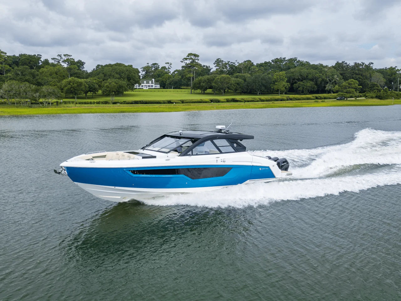 2026 Cruisers Yachts 50GLS OB 50.0 feet, Wrightsville Beach, North Carolina #4