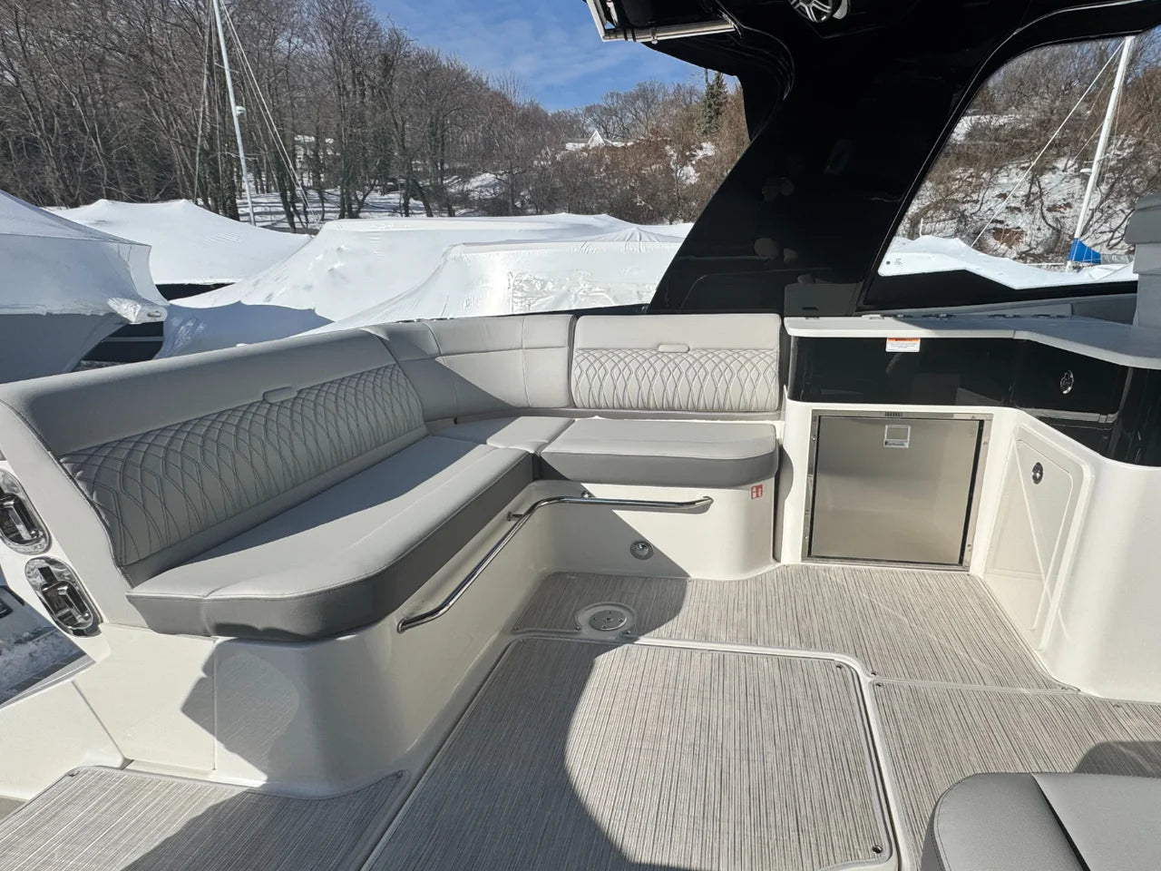 2026 Sea Ray Sundancer 370 Outboard 37.0 feet, Huntington, NY #9