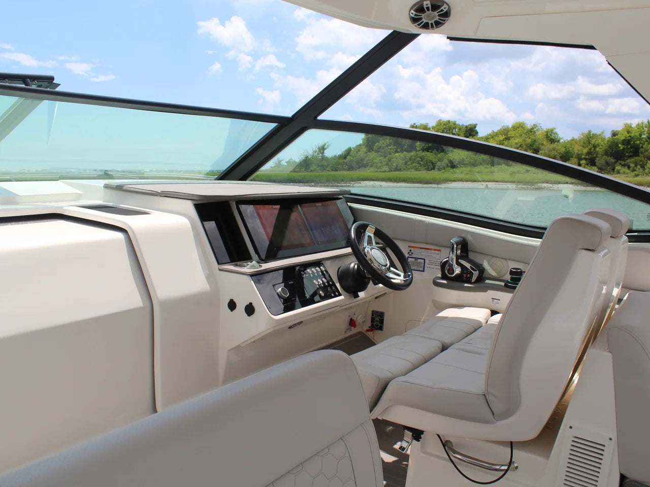 2023 Sea Ray 320 SUNDANCER 32.0 feet, Carolina Beach, NC #13