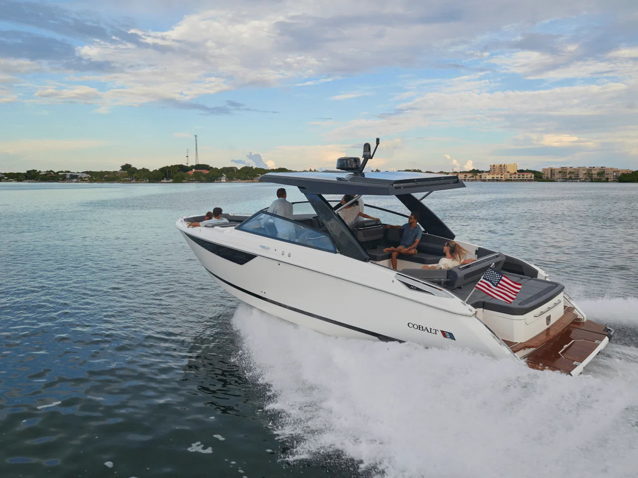2026 Cobalt R35 Outboard 35.0 feet, Inuvik, Northwest Territories #4