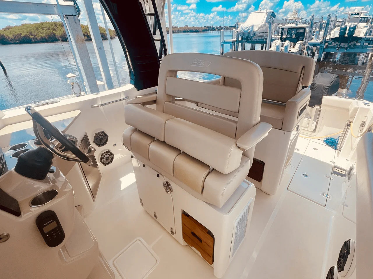 2023 Boston Whaler 350 REALM 35.0 feet, Stuart, FL #15