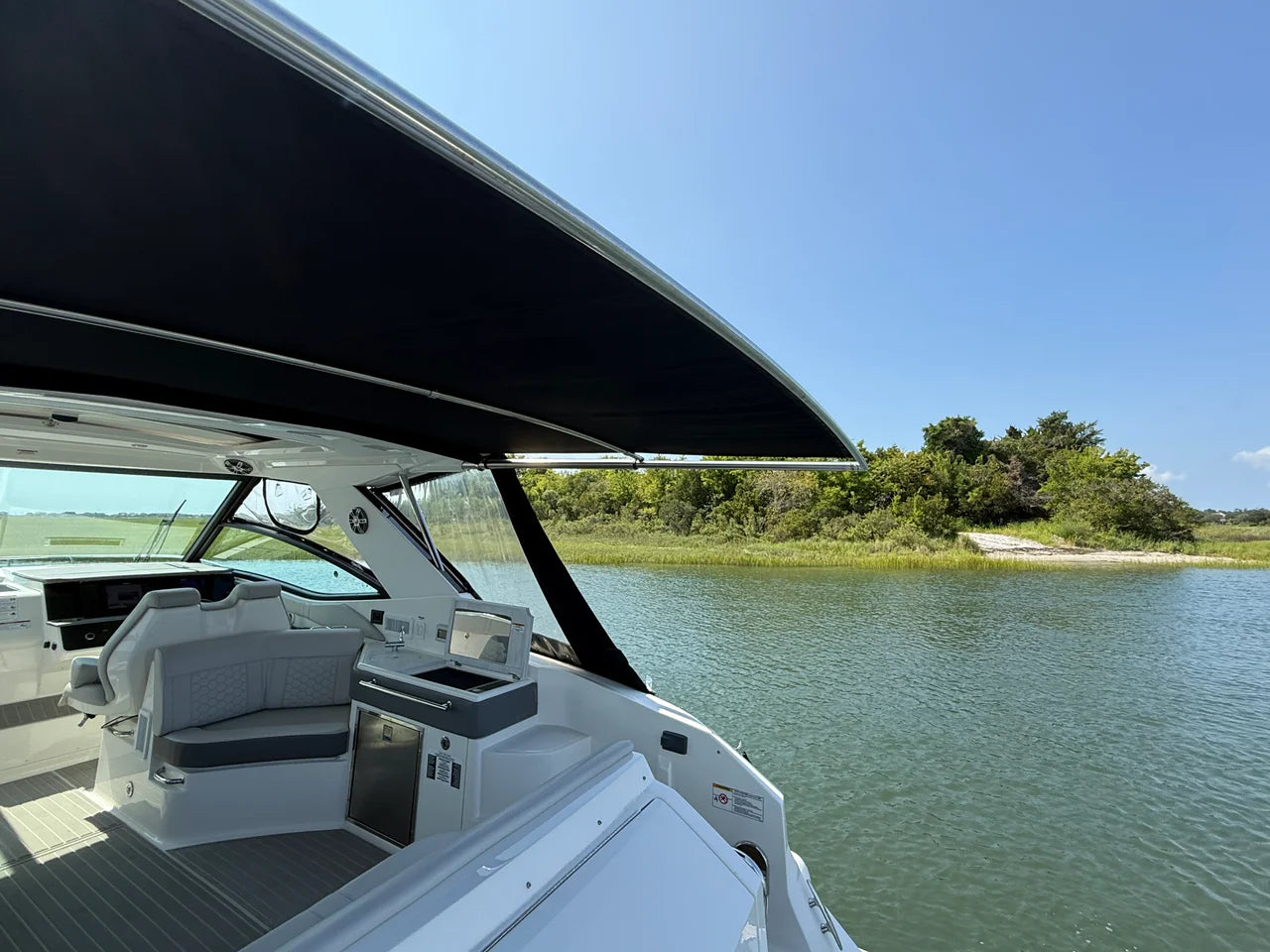 2025 Sea Ray Sundancer 320 Outboard 32.0 feet, Wrightsville Beach, North Carolina #11