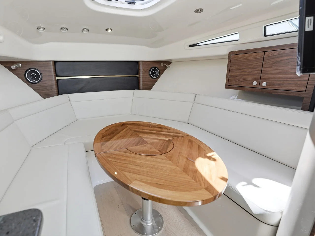 2026 Boston Whaler 325 Conquest 32.0 feet, Quincy, MA #31