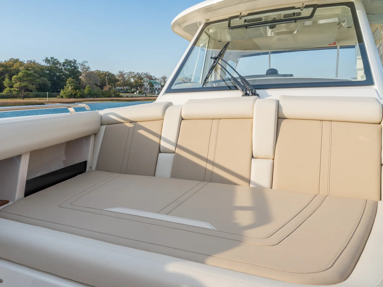 2026 Boston Whaler 350 Realm 35.0 feet, Wrightsville Beach, North Carolina #31