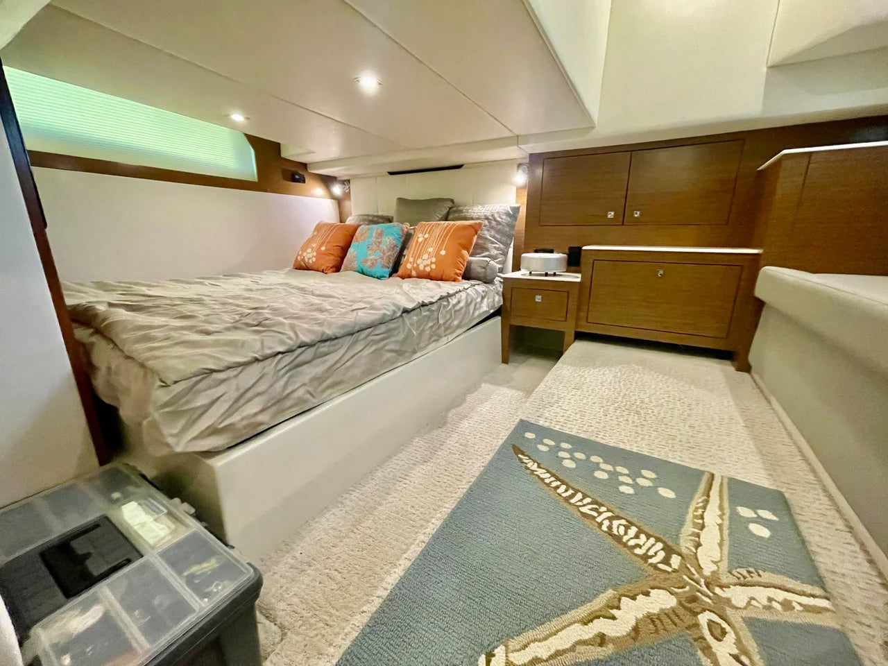 2016 Cruisers Yachts 390 EXPRESS COUPE 39.0 feet, Stuart, FL #31