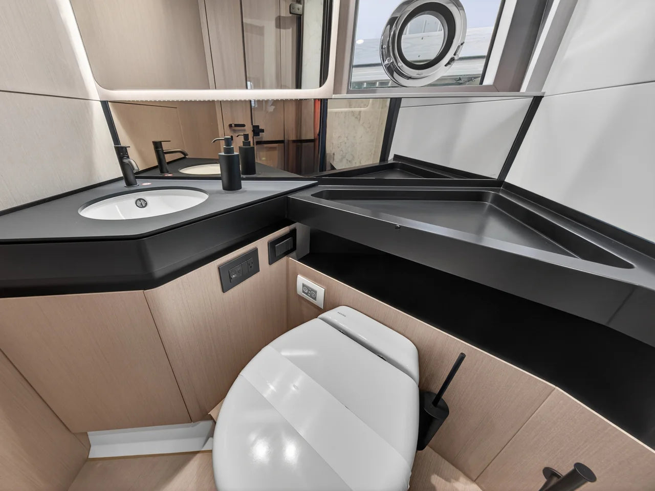 2026 Azimut S7 70.0 feet, Pompano Beach, FL #91