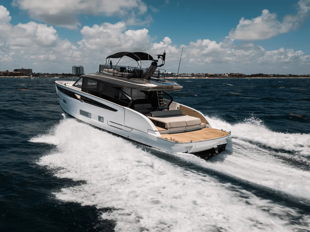 2025 Azimut Seadeck 6 60.0 feet, Dania Beach, Florida #7