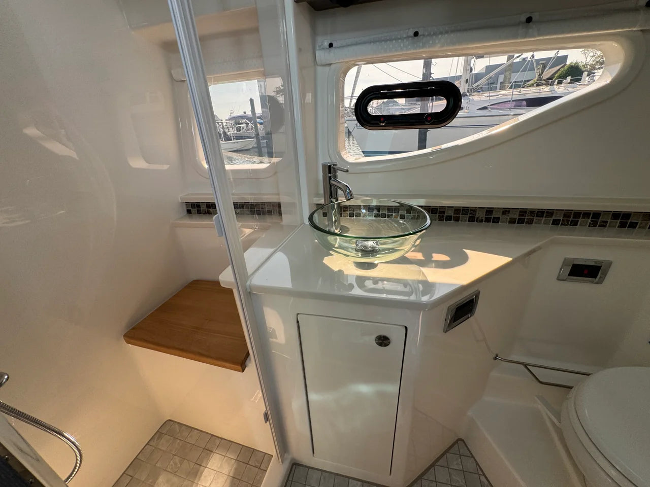 2025 Sea Ray 370 SUNDANCER OB 39.0 feet, Somers Point, New Jersey #37