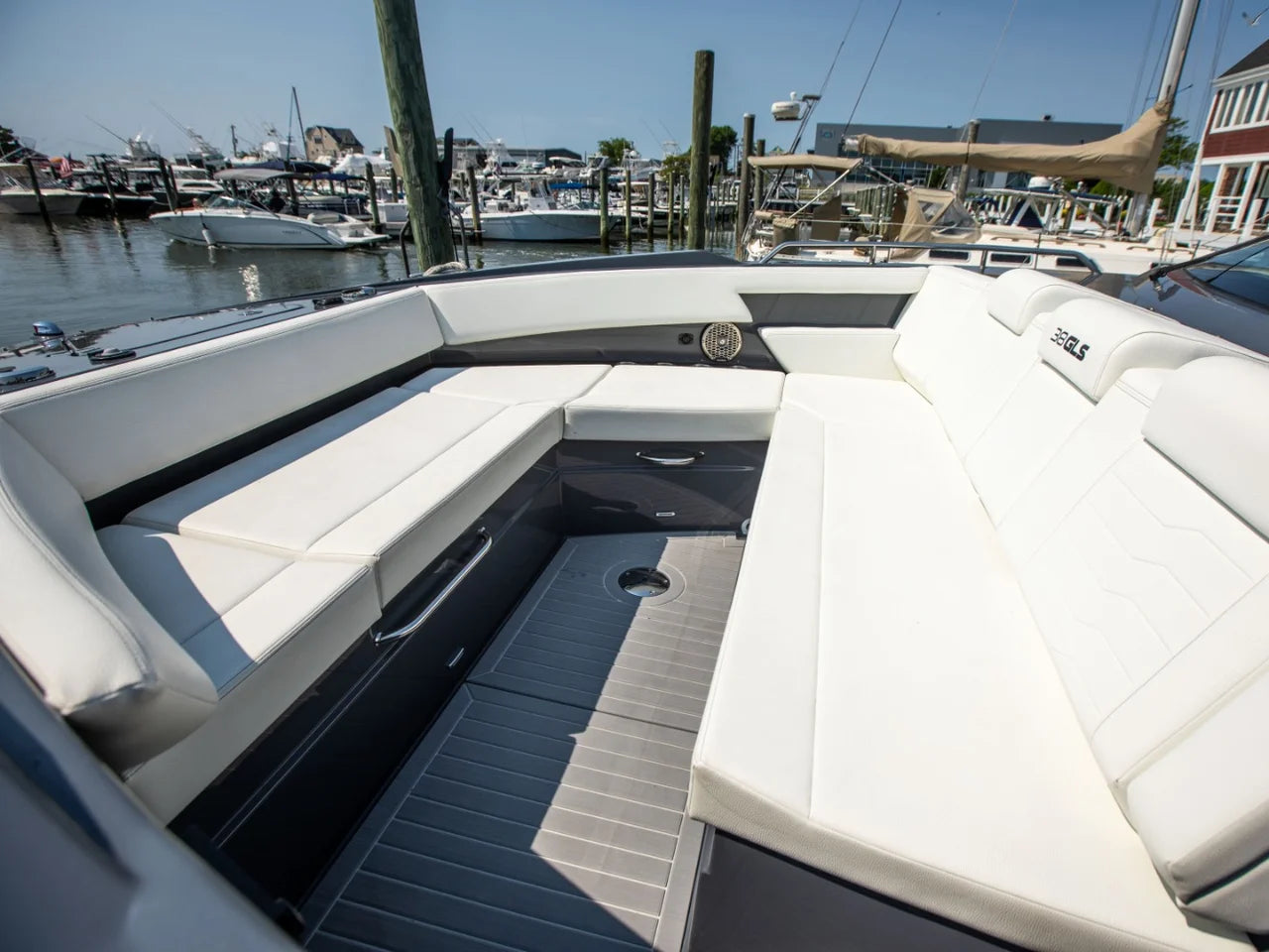 2024 Cruisers Yachts 38 GLS-OB SB 38.0 feet, Somers Point, New Jersey #72