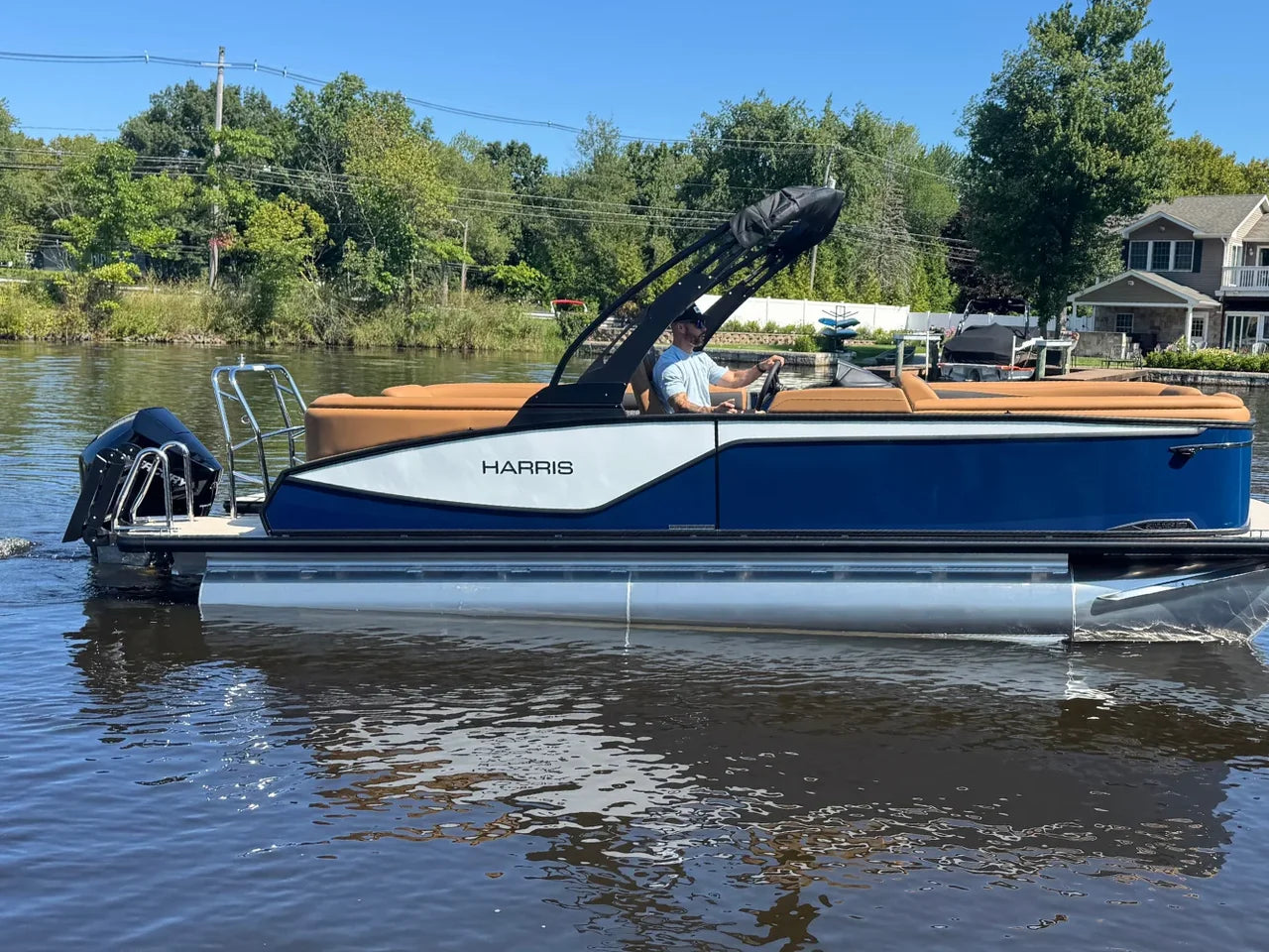 2027 Harris Sunliner 230 23.0 feet, Lake Hopatcong, NJ #1