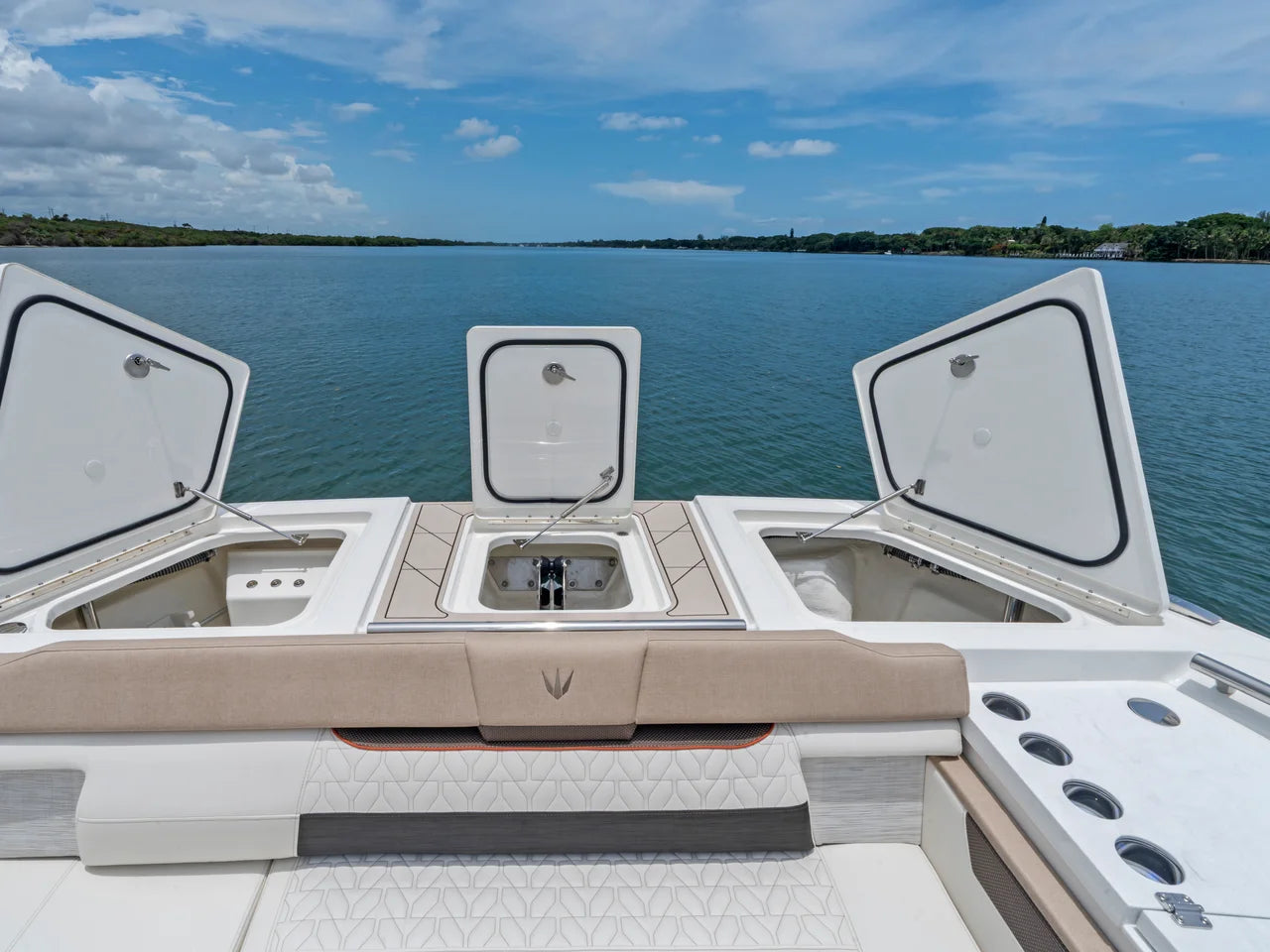 2027 Ducari 37 XIV 37.0 feet, Dania Beach, Florida #61