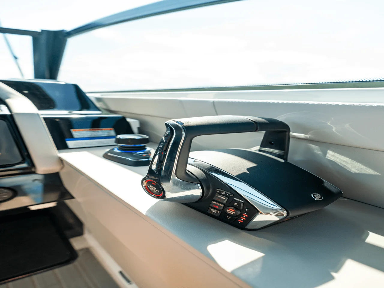 2026 Cruisers Yachts 34 GLS Outboard 35.0 feet, Inuvik, Northwest Territories #120