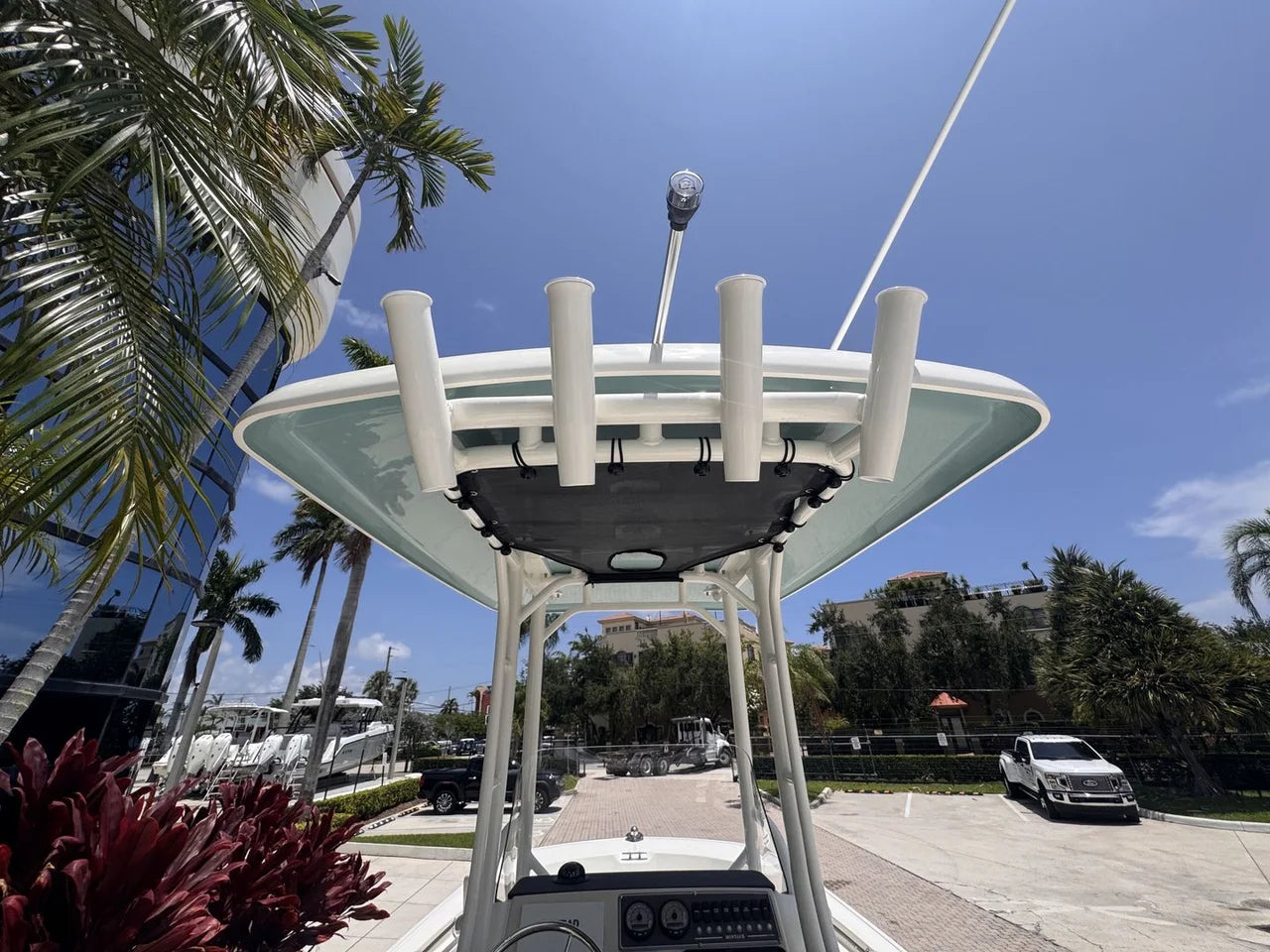 2027 Boston Whaler 210 Montauk 21.0 feet, Jupiter, Florida #11